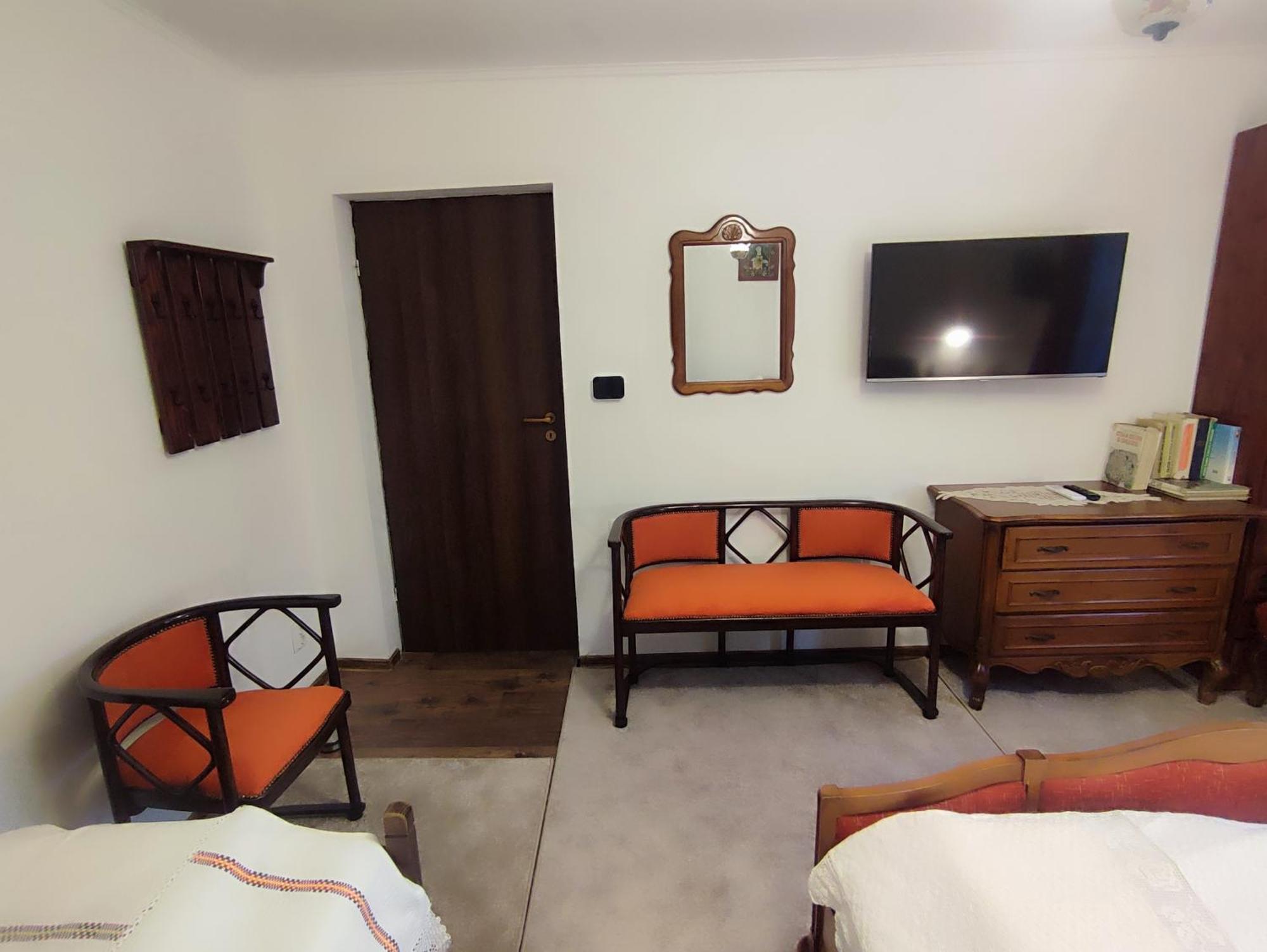 Courtyard Studio Oradea Exterior foto